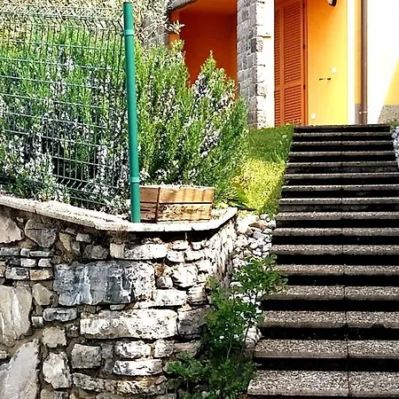 Casa Di Silva Tra Monti E Laghi Perledo 펜션