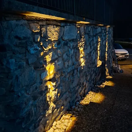 Casa Di Silva Tra Monti E Laghi Perledo