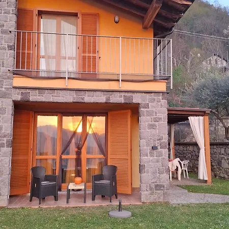 Casa Di Silva Tra Monti E Laghi Perledo 펜션
