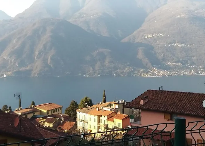 Hébergement de vacances Casa Di Silva Tra Monti E Laghi Perledo Regoledo