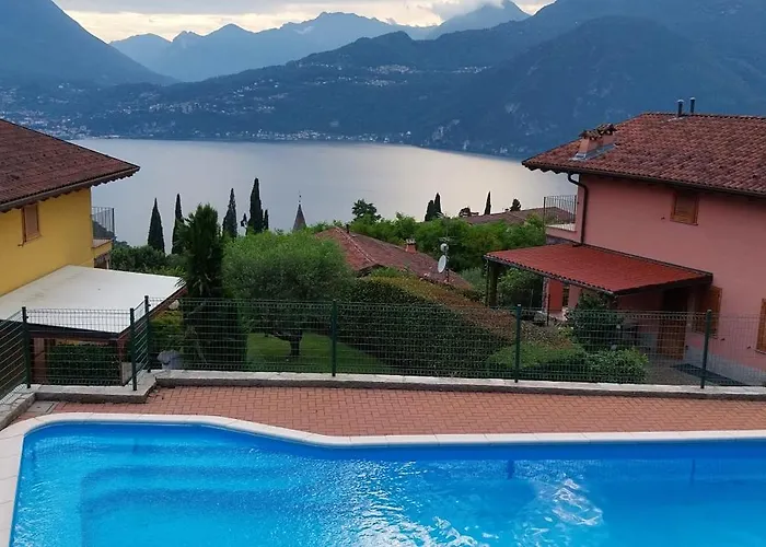 Hébergement de vacances Casa Di Silva Tra Monti E Laghi Perledo Regoledo