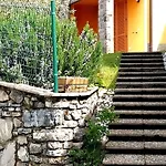 Casa Di Silva Tra Monti E Laghi Perledo בית נופש