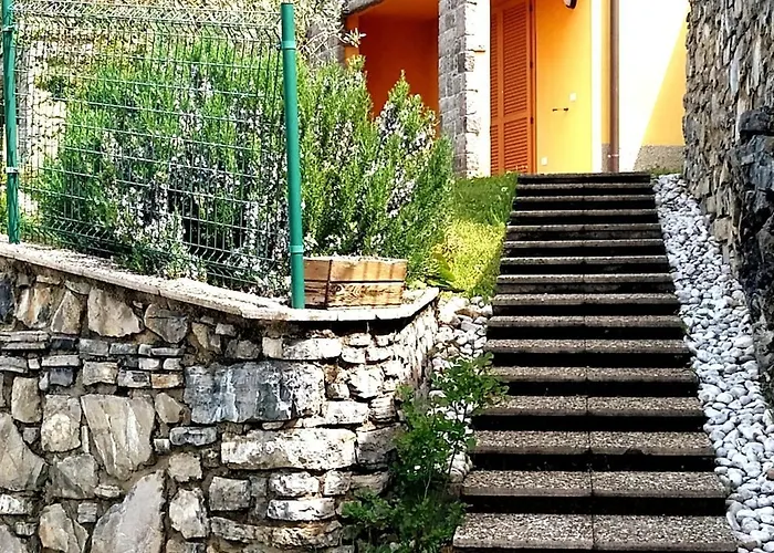 Casa Di Silva Tra Monti E Laghi Perledo 度假居